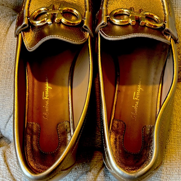 Salvatore Ferragamo Gold Penny Loafers with Reversible Emblem - Picture 4 of 5